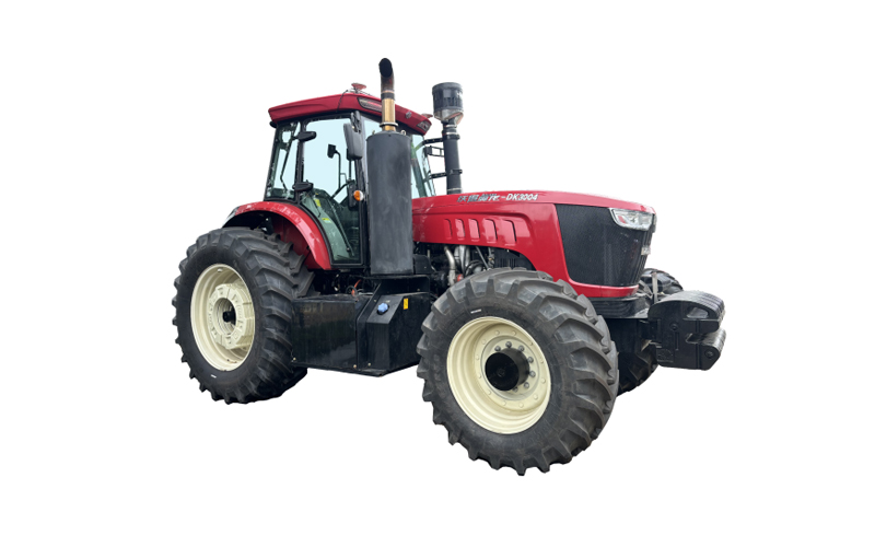 Электротрактор Red FMWorld Aolong DK-3004 с усиленными колесами, созданный для современного сельского хозяйства